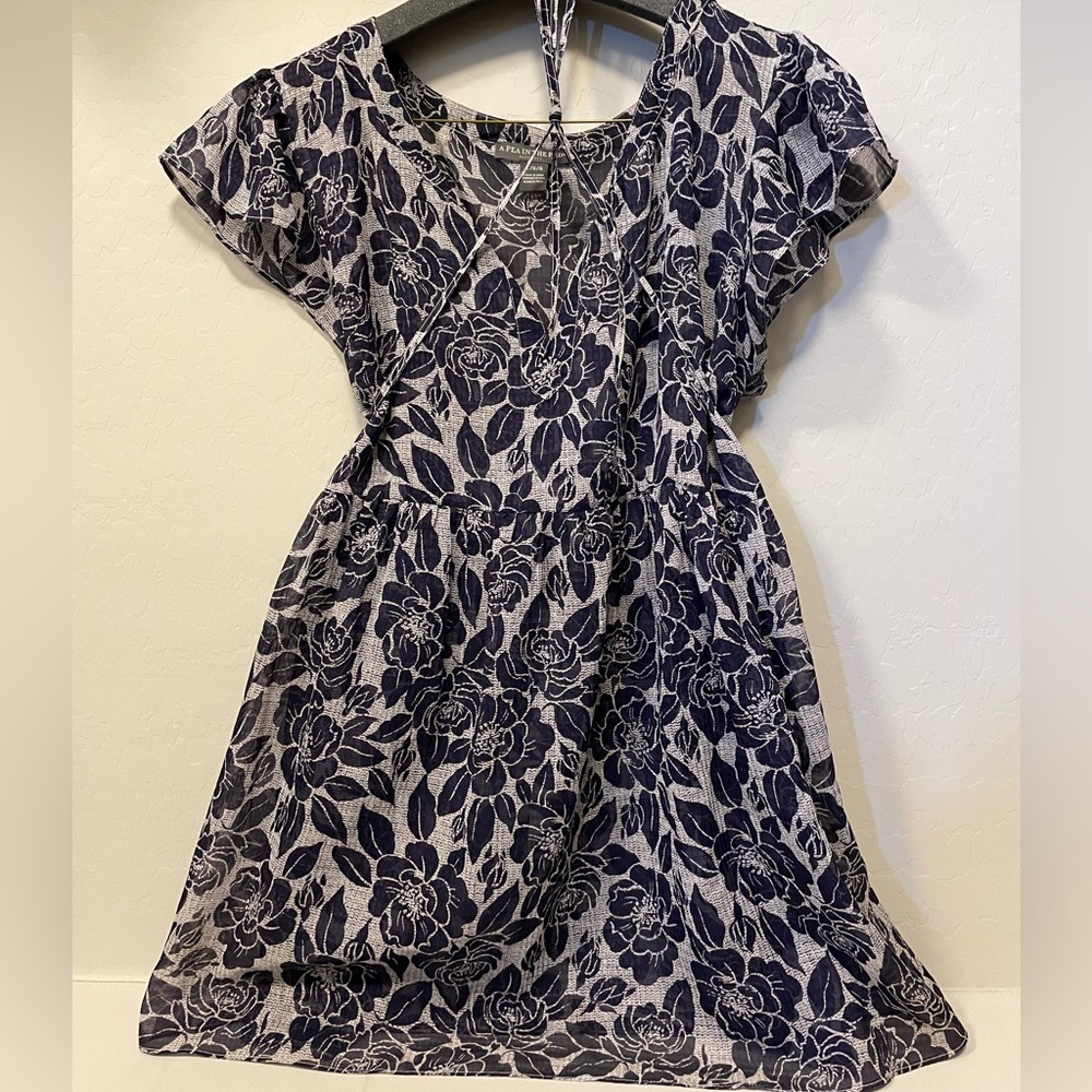 A Pea in the Pod Black Floral Maternity Top - L